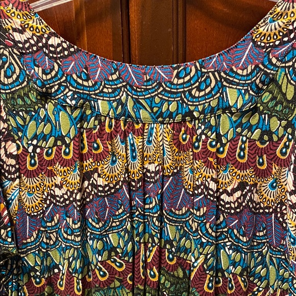 Colorful Plus size Vintage Patterned Women's Top - Picture 7 of 8